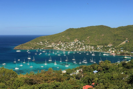 Tropical-bay-on-Bequia-Island-St.-Vincent
